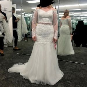 Never Used David’s Bridal Wedding Dress